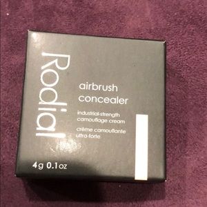 Rodial airbrush concealer